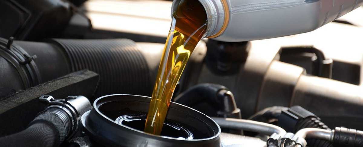 Нужно ли менять масло, если на автомобиле мало ездили за год