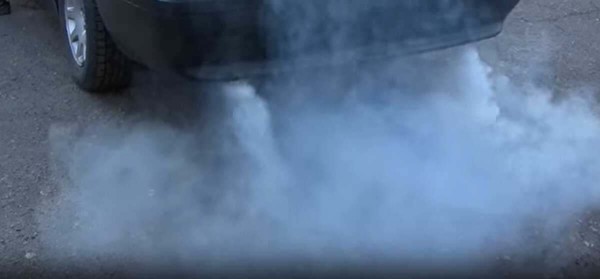 Синий или сизый цвет дыма в выхлопе дизельного двигателя
