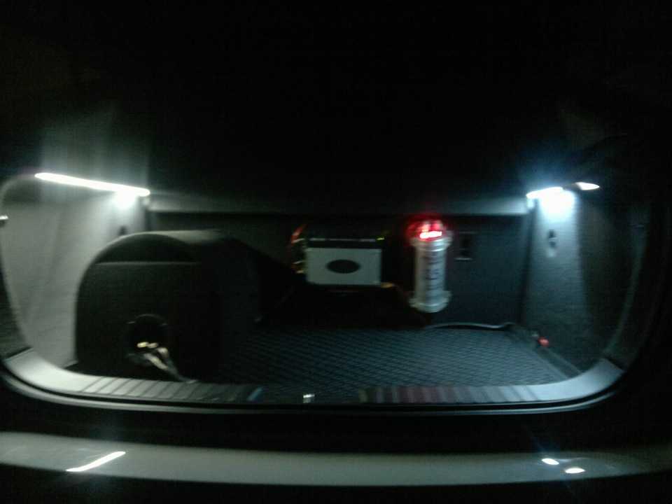Как сделать свет в багажнике в шевроле круз