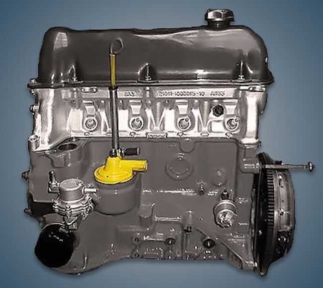 Двигатель ВАЗ 21011  1,3л Характеристики двигателя 21011 Годы выпуска  1974  2006 Материал блока цилиндров  чугун Система питания  карбюратор Тип