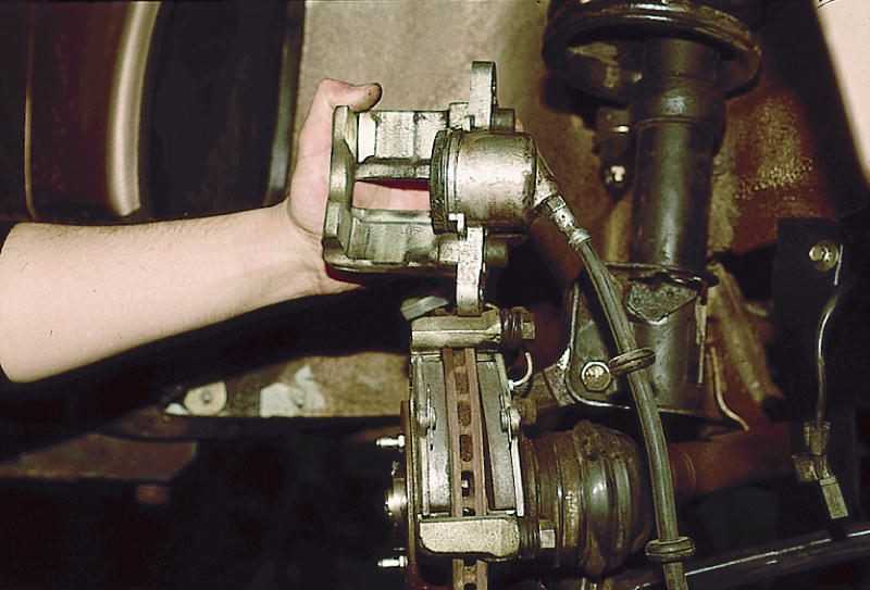 Ремонт и замена тормозного цилиндра на ваз (lada) 2112 своими руками