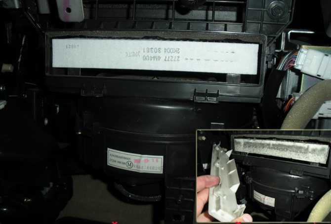 Как заменить салонный фильтр на авто nissan primera р12: фото и видео