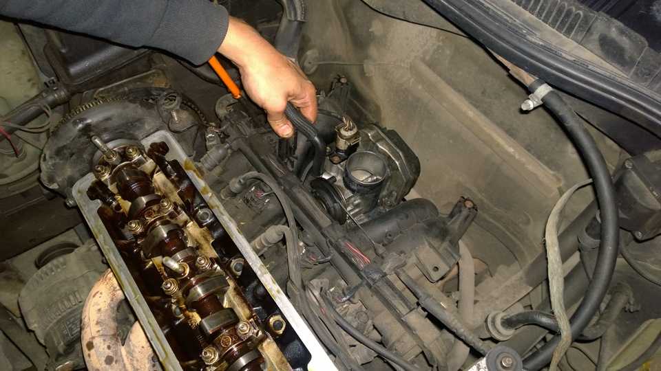 Правильная проверка уровня масла в двигателе автомобиля
