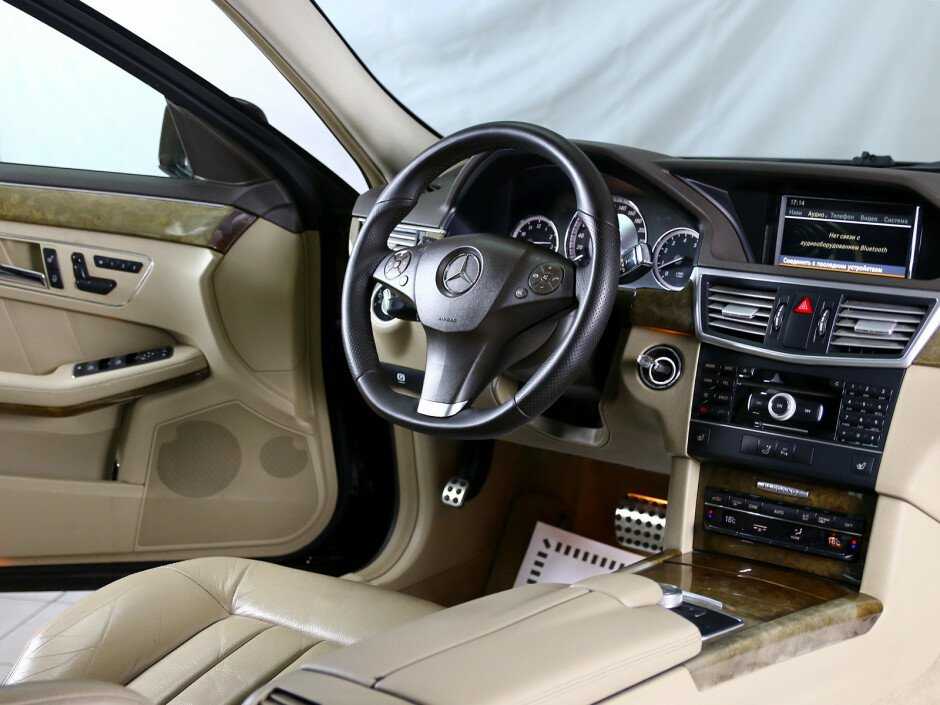 Mercedes e-class: история модели