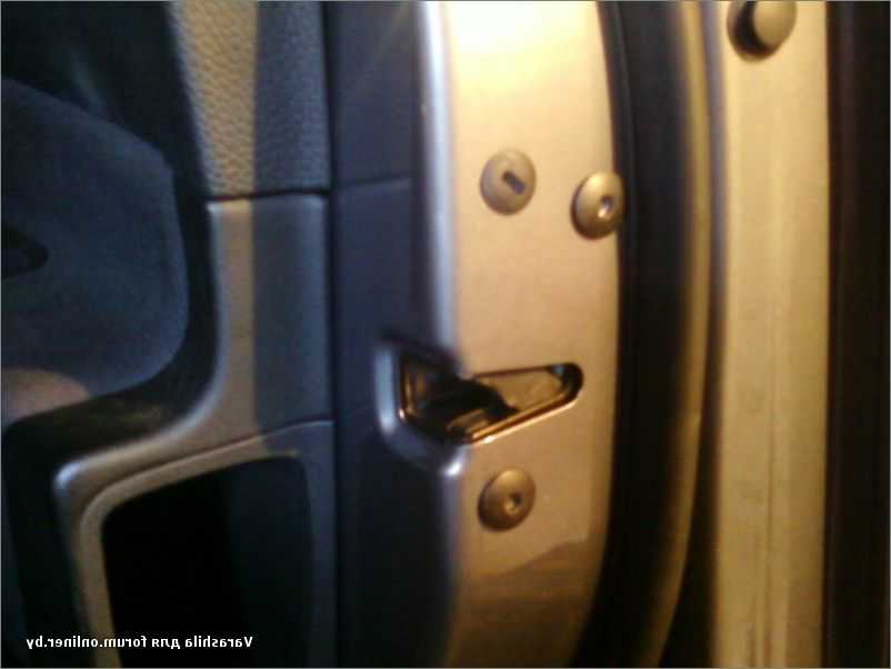 Фольксваген тигуан не открывается багажник с кнопки причины
