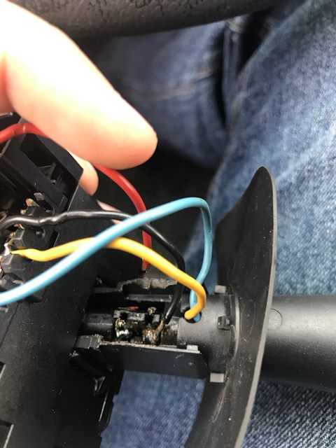 Не работает звуковой сигнал в автомобиле, как починить?